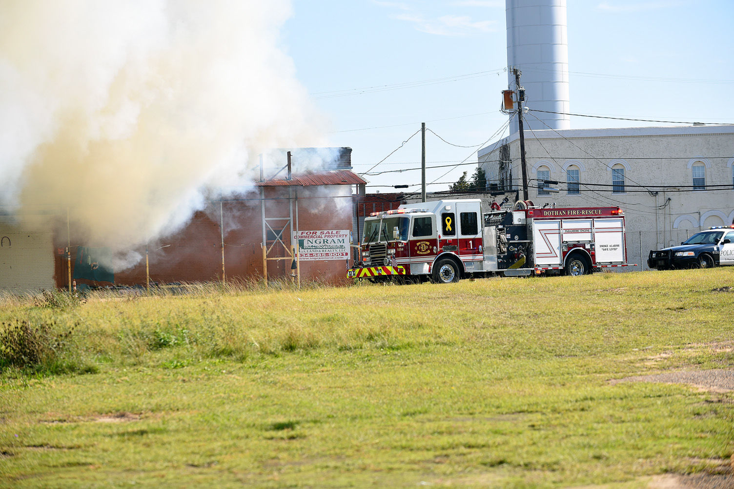 Fire destroys Meadow Gold building